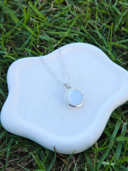 Sterling Silver Swirl Circle Pendant