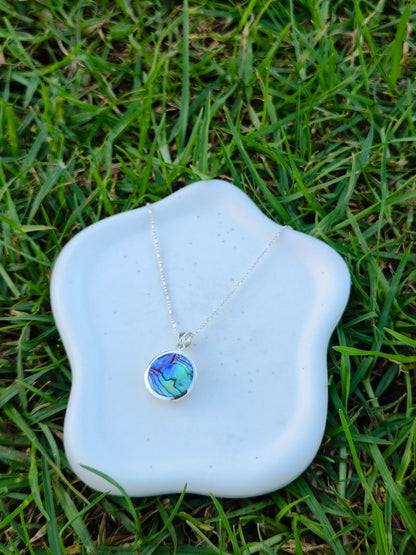 Sterling Silver Swirl Circle Pendant