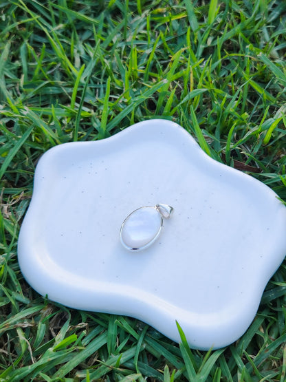Sterling Silver Swirl Oval Pendant