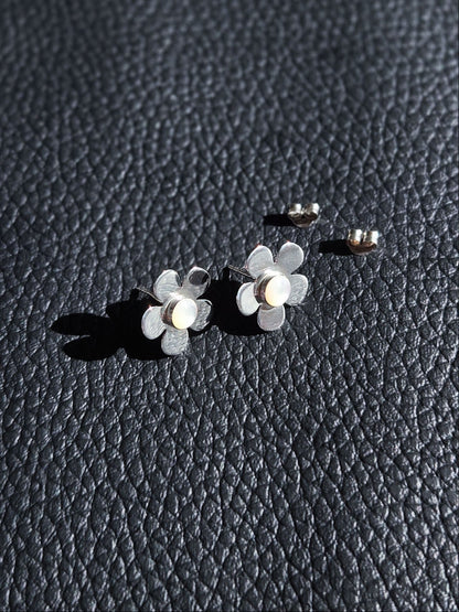 Sterling Silver Flower Stud Earrings 15mm