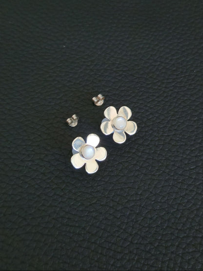 Sterling Silver Flower Stud Earrings 15mm